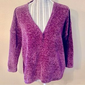 Express Sweater Medium Deep V-Neck Purple Chenille Super Soft 3/4 Length Sleeve